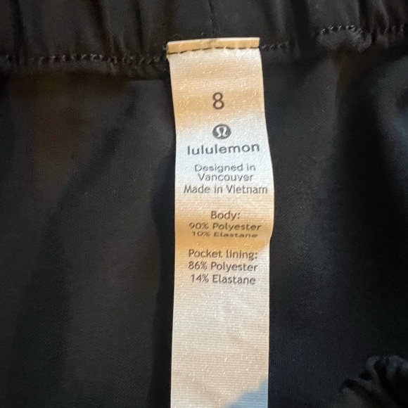 Lululemon on the Fly Skirt, Black, Size 8 - Picture 3 of 4